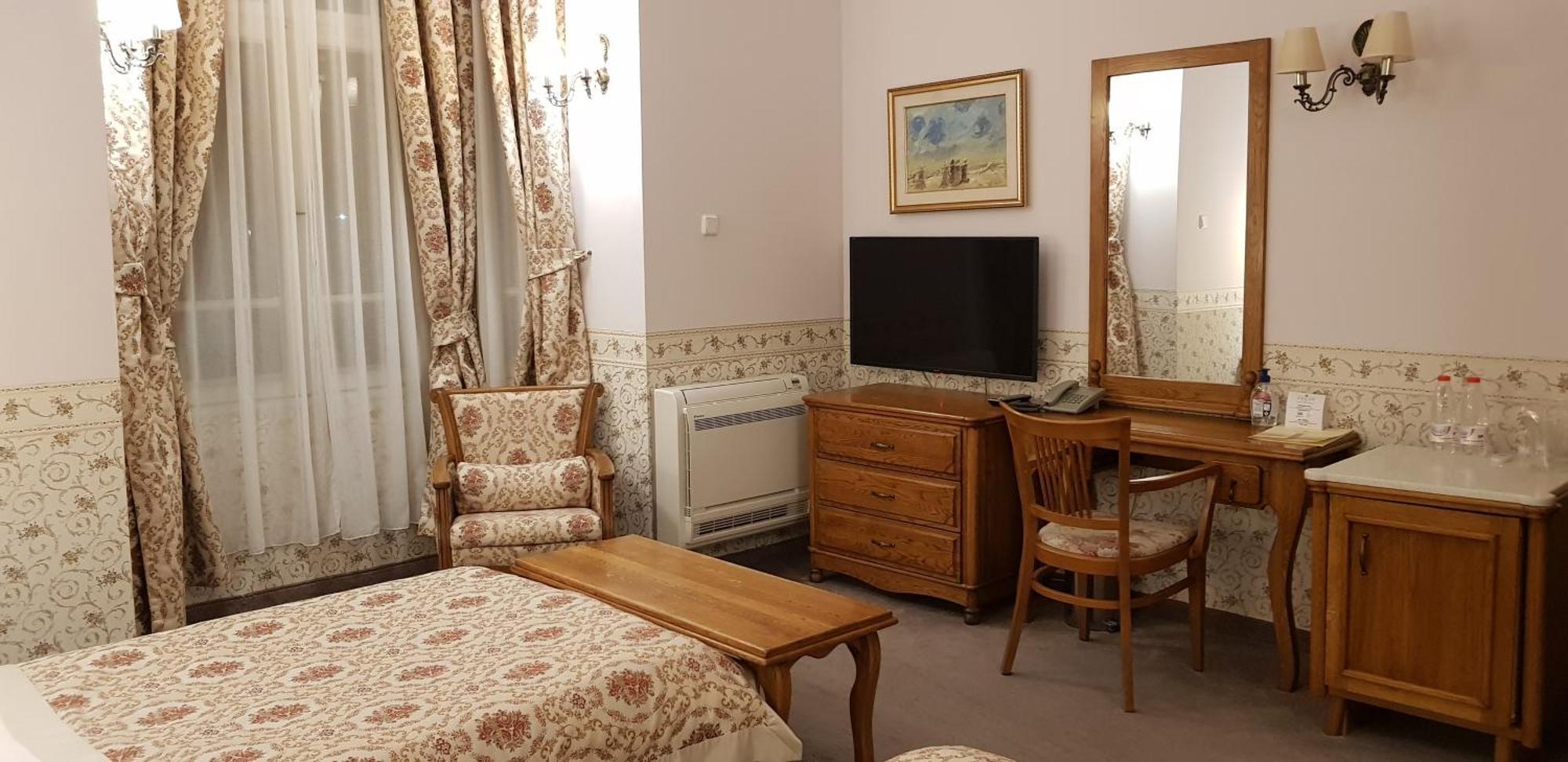 Hotel Odeon 3*